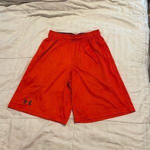 Under Armour Men’s Drawstring orange Shorts, Small